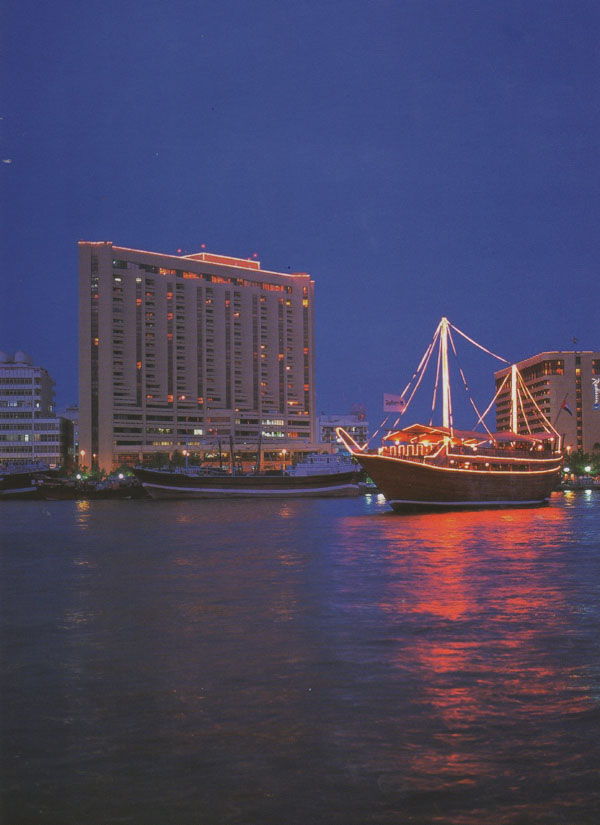 radisson sas hotel dubai deira creek