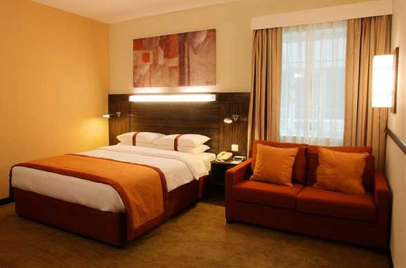 Dubai, Holiday Inn Hotel