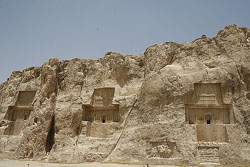 iran-shiraz-necropolis